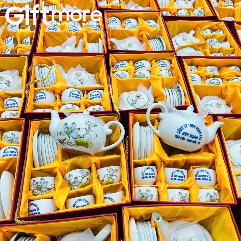 Bộ ấm chén quà tặng in logo