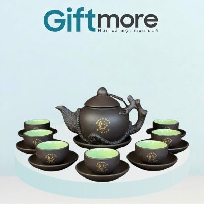 Bộ ấm chén quà tặng in logo tử sa dáng bầu tròn hoạ tiết hoa mai đắp nổi GM-AC05