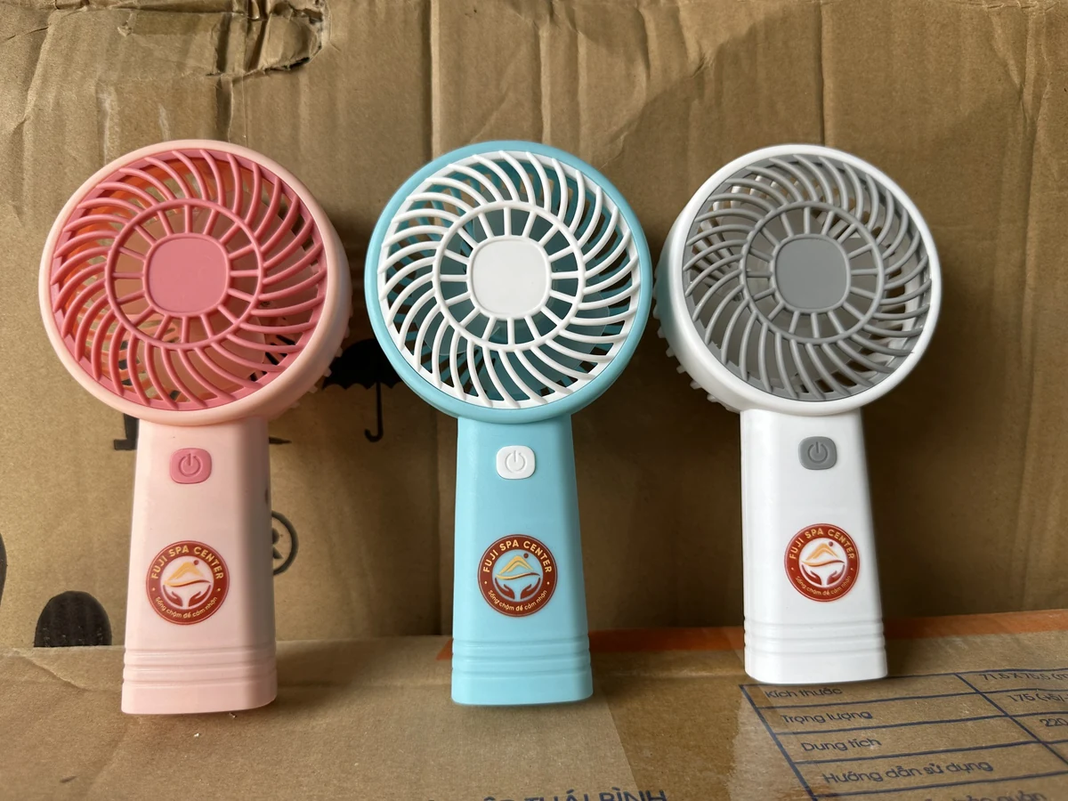 Ảnh thật ba màu quạt FUJI với lồng quạt và nút khác màu