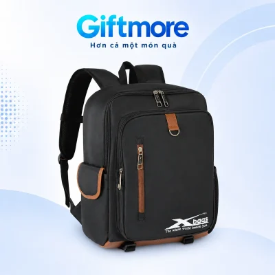 Balo XBag 04 đen phối nâu có khóa dọc và khoen chữ D trên nền GiftMore