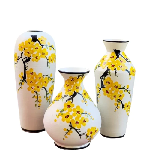 Ảnh catalogue nền trắng của đủ ba lọ hoa vàng với ba kiểu miệng