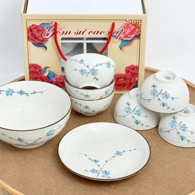 Bộ bát đĩa men kem hoa xanh 8 món in logo – xem hộp carton sẵn của mẫu