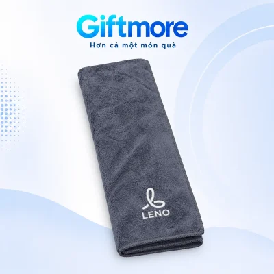 Mô phỏng thêu LENO trắng với biểu tượng chữ L nét vòng trên khăn microfiber xám